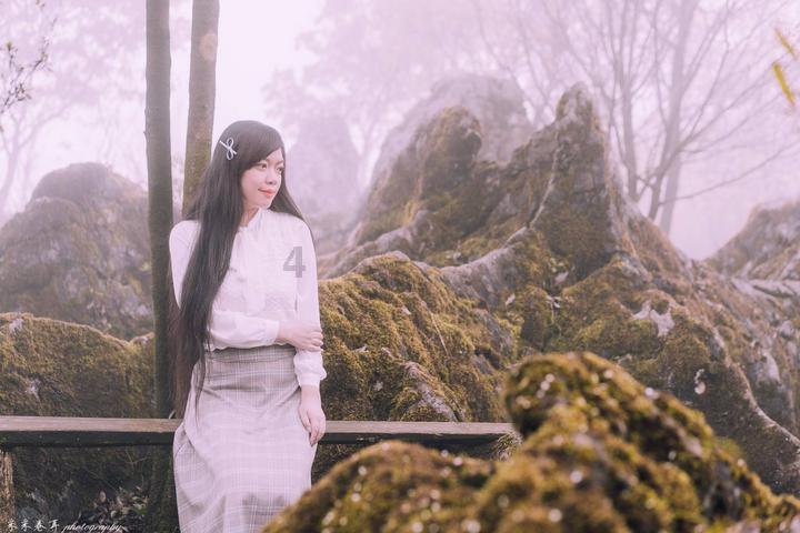 “叫花鸡”被非洲人偷学，煮熟后吃一口吐了，网友：胆子有点大！